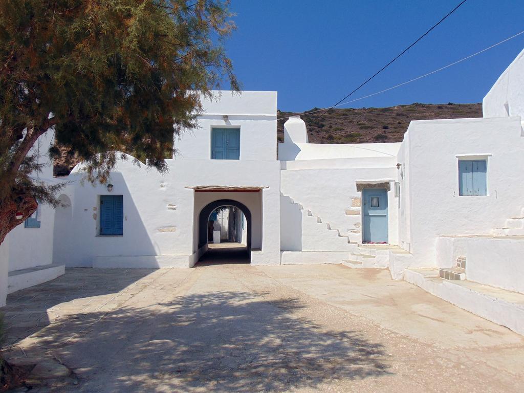 George'S Seaside Apartments Sifnos Βαθύ Εξωτερικό φωτογραφία